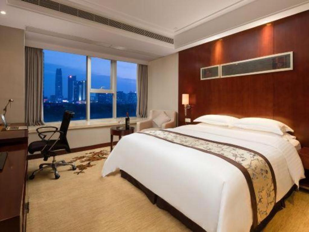 Leisure Hotel Dongguan  Buitenkant foto