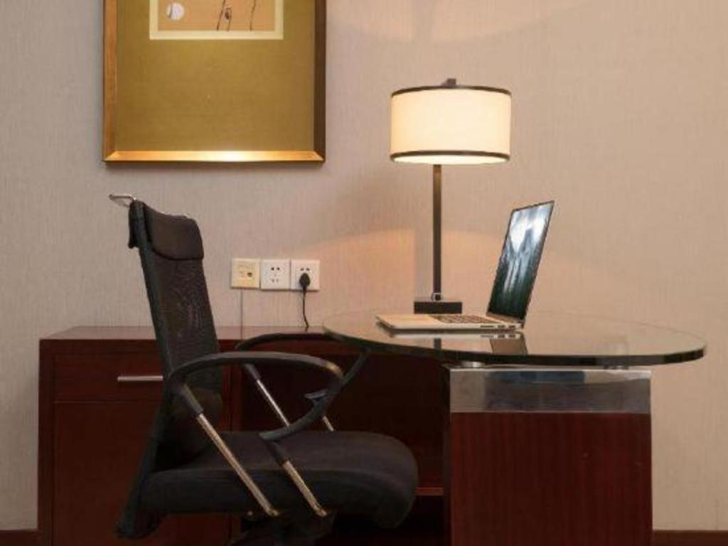 Leisure Hotel Dongguan  Buitenkant foto